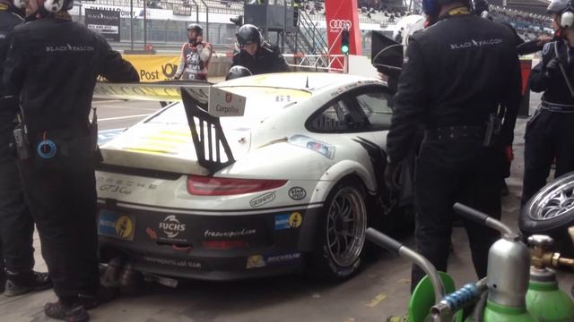 24h Nurburgring 2015 Pit Stop, Porsche GT3 cup + Mercedes SLS + Bmw Z4 смотреть онлайн