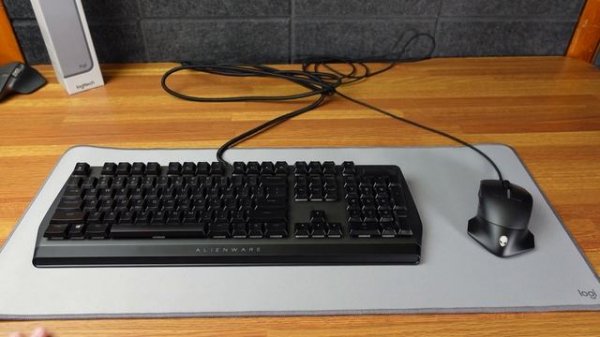 Logi Desk Mat - Studio Series