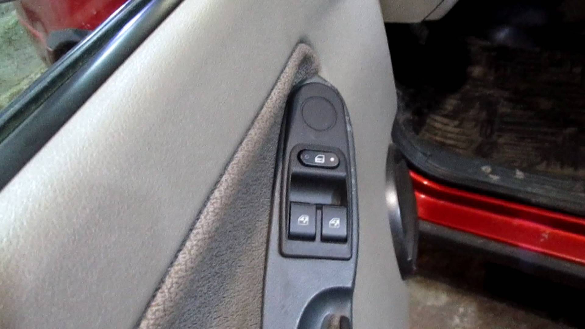 Отказал блок управления стеклоподъемника Калины. Меняем, ремонтировать нет смысла. смотреть онлайн