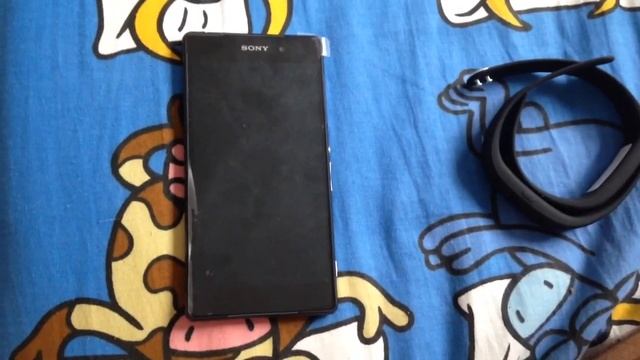 Unboxing o desempaquetado del Sony xperia Z2 con Sony smartband смотреть онлайн