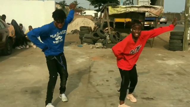 Afro dance by Tee flex and Flex Ba Zota... She did really well with the jhonky dance...@Tee flex смотреть онлайн