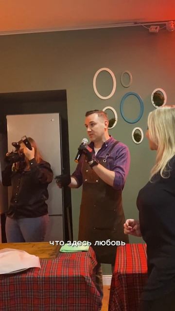 Готовим для наших гостей#янхук #москва #вкусноипросто #вкусно #мясо #россия смотреть онлайн