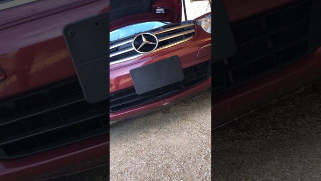 CLK 350 engine start up and look at Engine bay смотреть онлайн