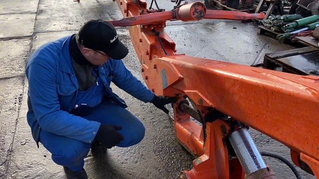 Ремонт плуга KUHN. Больные места плуга. Подробный обзор и дефектовка. Выпуск 3 смотреть онлайн