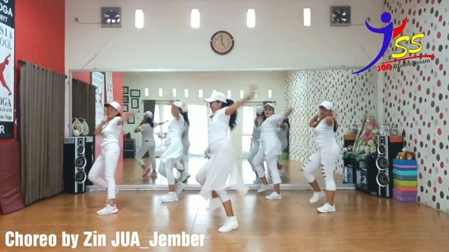 Dj Classic Remix Mini / Zumba / Senam Kreasi / Choreo by Zin JUA_Jember смотреть онлайн