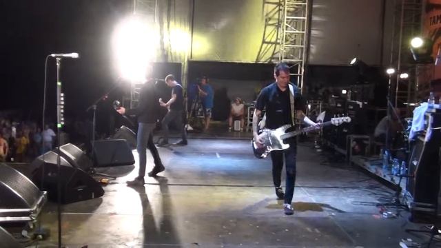 One Trillion Dollars * Anti-Flag at Kubana Festival, Russia 2011 смотреть онлайн