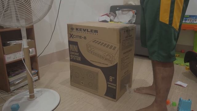 KEVLER Xcite-8 Mini Component System (Unboxing by my son) смотреть онлайн