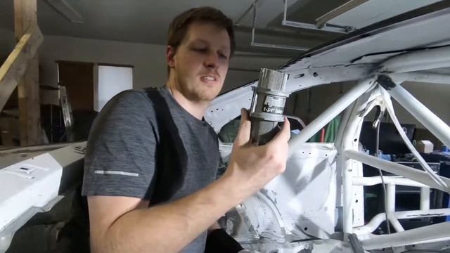 Reinforcing a BMW E46 Race Car Chassis | Ferdi gets stronger смотреть онлайн