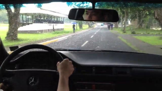 Mercedes Benz 260E смотреть онлайн