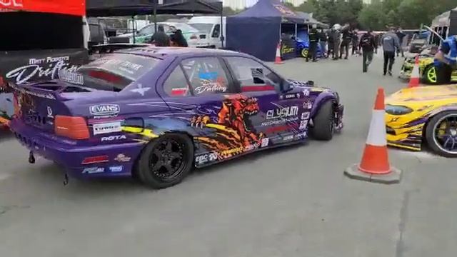 BMW S50B30 E36 M3 Turbo start and drive out of pits смотреть онлайн