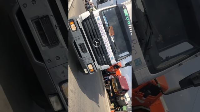 Ugo Trucks 🛻 Mercedes-Benz 1831 Container смотреть онлайн