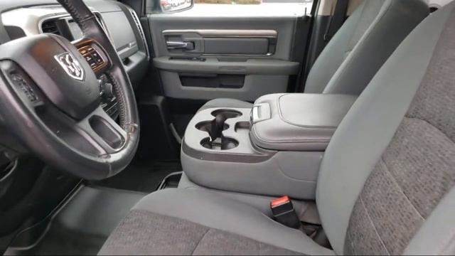 2018 Ram 1500 Big Horn Janesville Milwaukee Madison Beloit Rockford смотреть онлайн