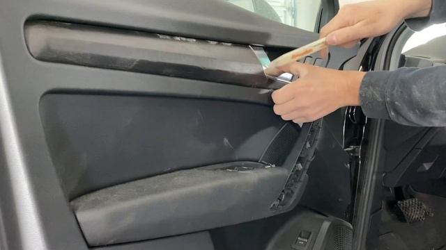 How To Remove Door Panel of A 2018-2020 Audi Q5 Door Card Removal DIY смотреть онлайн