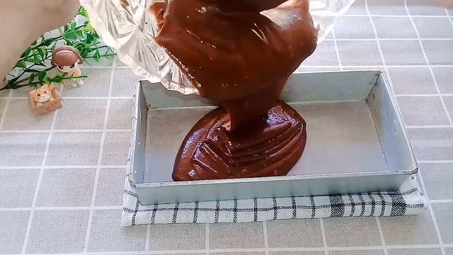 BROWNIES COKLAT KUKUS CHOCOLATOS TANPA TELUR Tanpa Mixer /CARA BIKIN BROWNIS TANPA OVEN смотреть онлайн