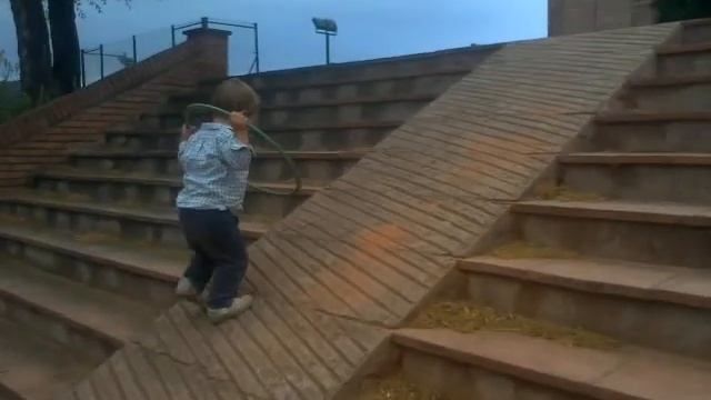 подъем по наклонной, почти 2 года смотреть онлайн