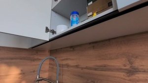 Кухня с тонкой HPL столешницей. Компакт-плита.