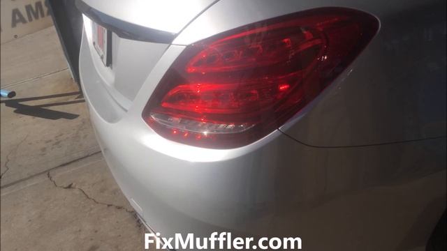 Mercedes Benz C300. Muffler delete. смотреть онлайн