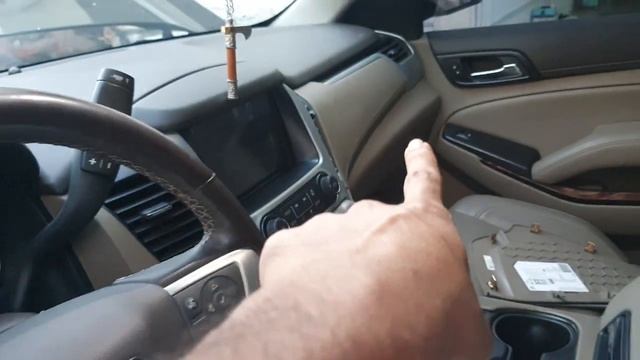 GMC YUKON 2020,2021,2023 FUSE BOX LOCATION. смотреть онлайн