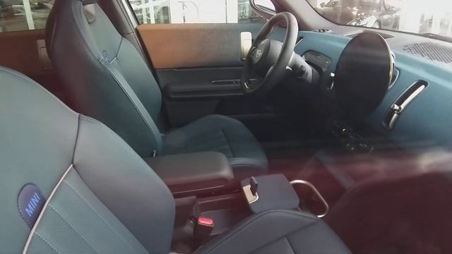 NUOVA MINI COUNTRYMAN 2024 WALKAROUND смотреть онлайн