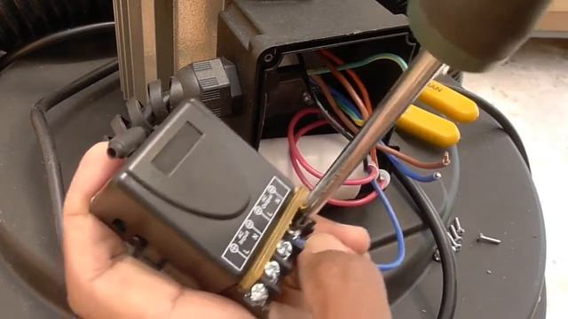Super Easy Remote Switch || for your dust collection system with button CONFIGURATION EXPLAINED смотреть онлайн
