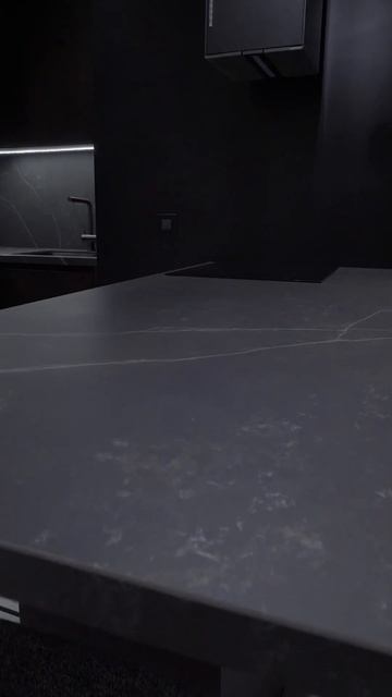 Кухонный остров не только про эстетику, но и про функционал #дизайнерскийремонт #дизайнинтерьера смотреть онлайн