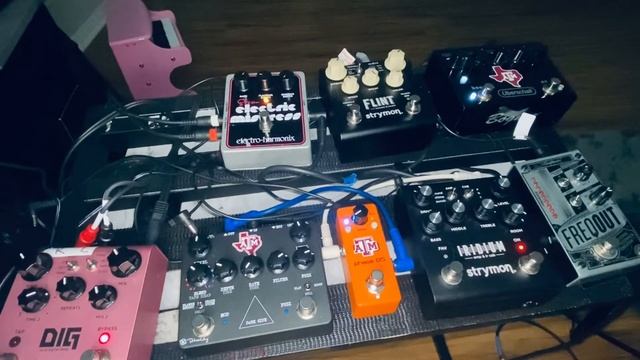 EHX Electric Mistress Stereo Hidden Gem смотреть онлайн