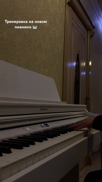 Пианино Roland RP701 смотреть онлайн