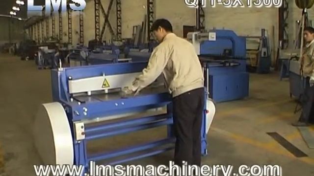 MECHANICAL GUILLOTINE   Q11 3X1300