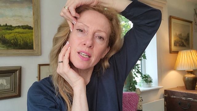 Eye Wrinkles Facial Massage смотреть онлайн