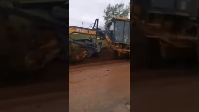 Работа автогрейдера с помощью опытного водителя смотреть онлайн
