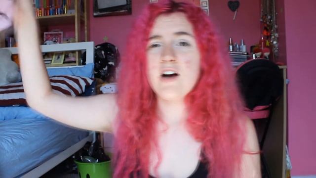 Summer Essentials смотреть онлайн