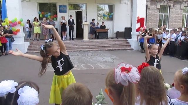 Молодь Украины ОАЭСТ "Формулы" в школе № 21 смотреть онлайн