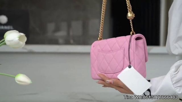 Chanel 23p new pink flap bag with heart adjustable chains .super cute😍 смотреть онлайн