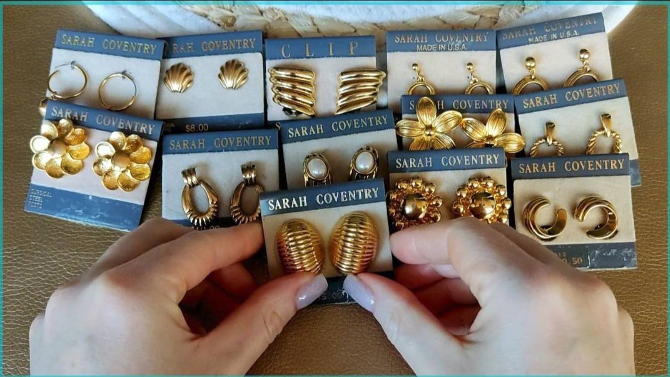 30. Последние украшения SARAH COVENTRY - клипсы и серьги 90-х на фирменных карточках смотреть онлайн