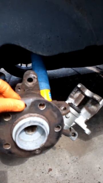 T5 vw wheel bearing prior to the removal and replacement. Gen 2 type смотреть онлайн