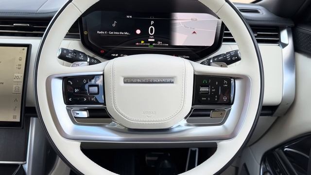 Brand New Land Rover Range Rover 3.0 P550e 38.2kWh Autobiography Auto 4WD | Stafford Land Rover