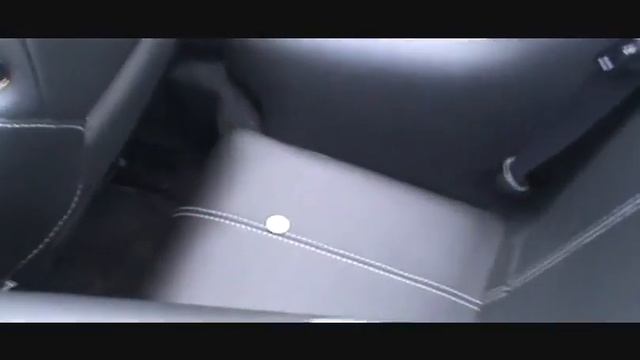 Aston Martin DB9 смотреть онлайн