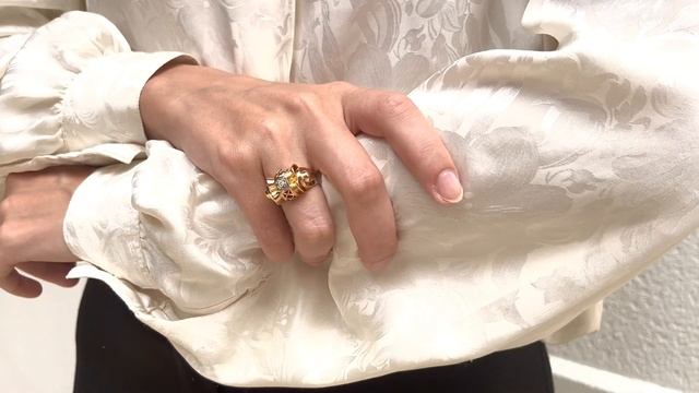 Bague Tank en or jaune 18 Cts et platine avec 0,05 Cts de diamants vers 1945. смотреть онлайн