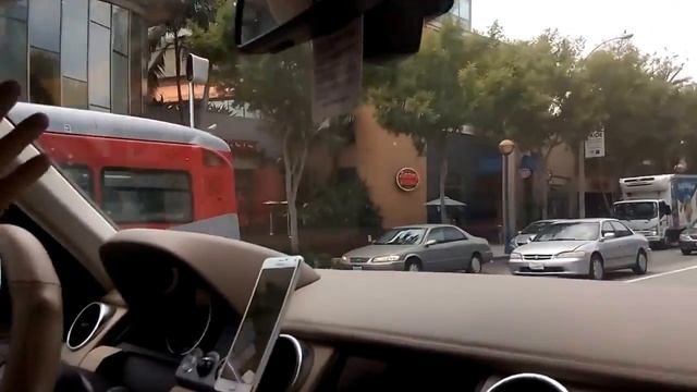 Road on Beverly Hills. Part 1 смотреть онлайн