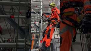 Вертикальное перемещение по металлоконструкции