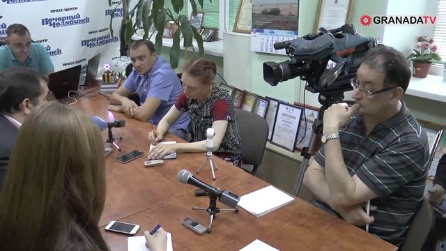 Олег Лакницкий: "То, что на проблемы дольщиков обратили внимание политики - это плюс" смотреть онлайн