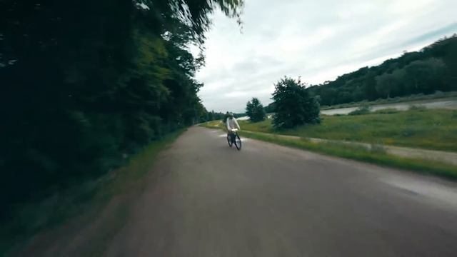 The BMW i Vision AMBY Driving Video смотреть онлайн