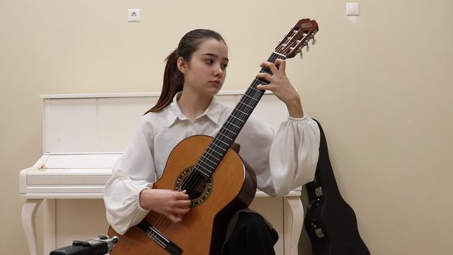 Э. Пухоль "Шмель" исполняет Кузнецова Александра смотреть онлайн
