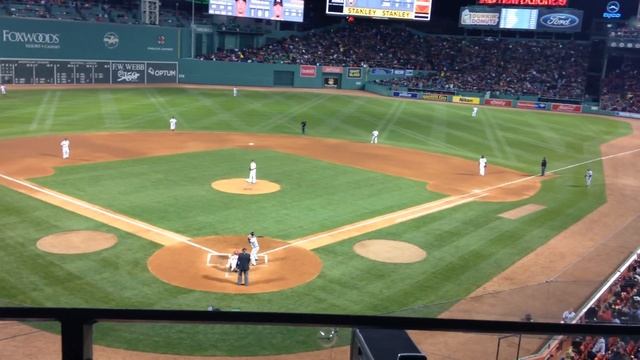 Red Sox EMC Club Seats (4-28-16) смотреть онлайн