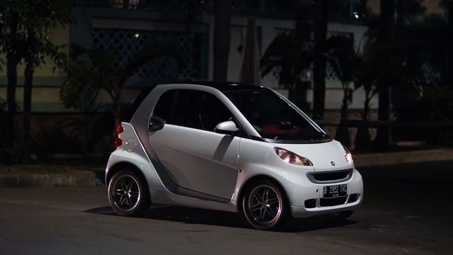 Brabus black housing headlamps on Smart Fortwo Passion W451 смотреть онлайн