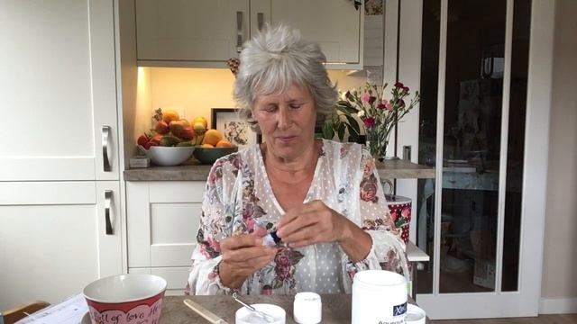 DAY 7 PAMPER TIME: FABULOUS FOOT CARE CREAM смотреть онлайн