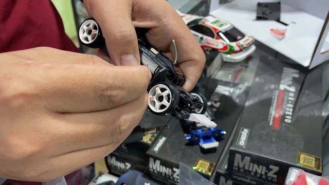 สิ่งที่ต้องทำเมื่อแกะกล่อง Mini-Z AWD RTR смотреть онлайн