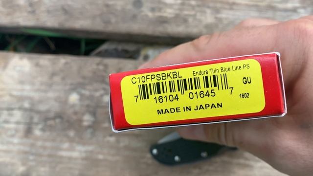 Нож складной Spyderco SC10FPSBKBL Endura 4 Black, Blue Line смотреть онлайн