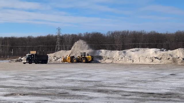 Уборка снега | Монреаль. Свалка для снега смотреть онлайн