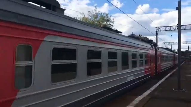 ЭД4М-0472 с приветливой бригадой по пл Булатниково. смотреть онлайн